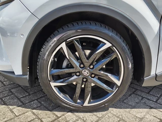 Toyota C-HR Toyota C-HR 2.0 Hybrid GR-Sport | Trekhaak | JBL | Navi | Sensoren | - afbeelding nr 43