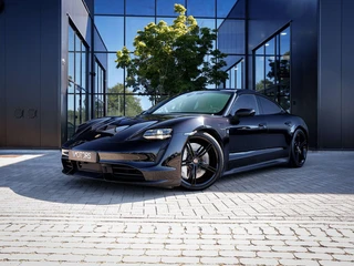 Porsche Taycan Taycan Turbo - Sport Chrono - 21" Mission E - Pano - 360° - Achterasbesturing - ACC