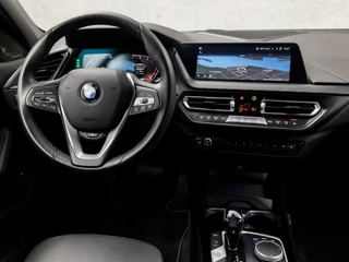 BMW 1 Serie Automaat (APPLE CARPLAY, GROOT NAVI, STUUR/STOELVERWARMING, LEDEREN SPORTSTOELEN, HARMAN/KARDON, CAMERA, GETINT GLAS, ADAPTIVE CRUISE, ELEK ACHTERKLEP, NIEUWE APK, NIEUWSTAAT) - afbeelding nr 7