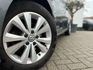 Volkswagen Golf Volkswagen Golf 1.0 TSI Life LED Navi CarPlay Adaptive Cruise Climate Trekhaak - afbeelding nr 21