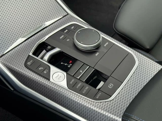 BMW 3 Serie BMW 330e Touring xDrive M-Sport|Driv. Ass. Prof|Pano|H&K|Head up|Zeer compleet|Topstaat! - afbeelding nr 12