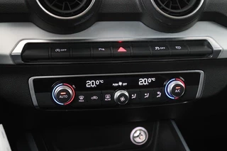Audi Q2 Audi Q2 35 TFSI Sport | Trekhaak | Camera | Navigatie |  Sportstoelen | Climate control | PDC | Cruise control | Bluetooth - afbeelding nr 15