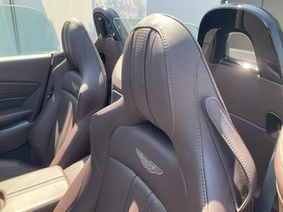 Aston Martin V8 Vantage Aston Martin V8 Vantage Roadster 4.0 360° Leer Sportzetels 21 Inch Xenon-Grey 10.487KM! - afbeelding nr 39
