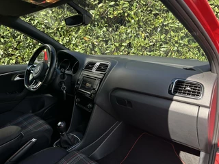 Volkswagen Polo Volkswagen Polo 1.8 TSI GTI, FACELIFT, NAVI, CRUISE, LED, ECC-AIRCO, STOELVERWARMING, PARKEERSENSOREN, LICHTMETAAL 17