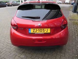 Peugeot 208 Peugeot 208 1.2 PureTech Signature Staat in DE KRIM - afbeelding nr 3