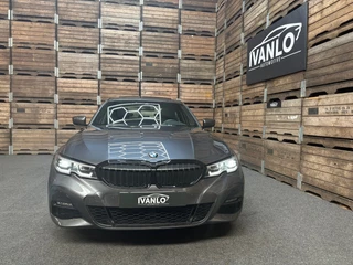 BMW 3 Serie BMW 3-serie 330e eDrive M Sport Edition Shadowline PANO Head up Navi Carplay - afbeelding nr 25