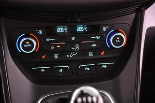 Ford Kuga Ford Kuga 1.5 EcoBoost Titanium *Leer*Navigatie*Stoelverwarming*Park assist* - afbeelding nr 18