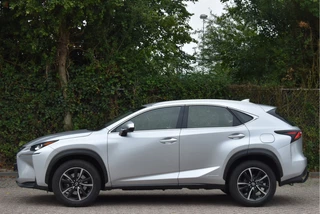 Lexus NX Lexus NX 300h AWD 25th Edition | NL-Auto | Camera | Adapt.cc | Leder | Stoelverw | Full LED | Onderh.historie - afbeelding nr 3