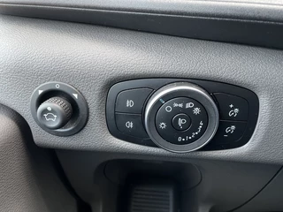 Ford Transit Ford Transit 330 2.0 TDCI 130pk L3H2 DC DUBBELCABINE Trend! TREKHAAK! NAVI! I - afbeelding nr 11