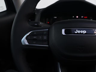 Jeep Renegade Jeep Renegade 1.5T e-Hybrid 130 PK North Star | Pano | Safety | Winter | 18