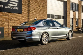 BMW 5 Serie BMW 5-serie 520i Luxury Line, NAP, Leder, Carplay, Head-Up - afbeelding nr 4