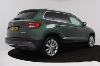 Škoda Karoq Skoda Karoq 1.5 TSI ACT Style Business (PANORAMADAK, STOELVERWARMING, CAMERA, ELEKTR STOELEN, SFEERVERLICHTING, NL-AUTO) - afbeelding nr 10