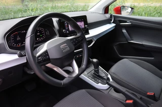 SEAT Arona SEAT Arona 1.0 TSI Style Business Matrix LED/Camera/Keyless/Acc/Ecc/App-Connect/17