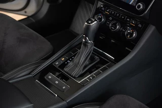 Škoda Superb Skoda Superb Combi 1.4 TSI ACT DSG|2e Eig|SportLine|Trekhaak|Schaalstoel|DAB|Xenon|Dealer Onderhouden - afbeelding nr 22