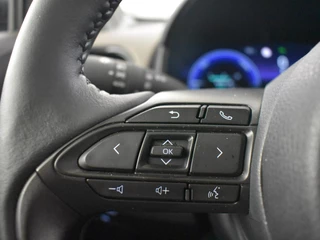 Toyota Yaris Cross Toyota Yaris Cross 1.5 Hybrid 130 Executive | Stuur en Stoelverwarming | PDC V+A | - afbeelding nr 19