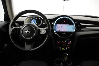 MINI Electric MINI Electric Mini Yours Sport 33 kWh - Navi, Clima, Carplay, SOH 96% - afbeelding nr 4