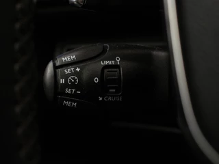 Peugeot 3008 Peugeot 3008 1.2 PureTech Allure Sport (PANORAMADAK,APPLE CARPLAY,NAVI,LED,CAMERA,360 VIEW,PDC,CRUISE,LANE,CLIMATE,NETTE STAAT) - afbeelding nr 13