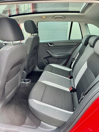 Škoda Rapid Skoda Rapid 1.2 TSI Greentech JOY Pano/stoelv/navi - afbeelding nr 12