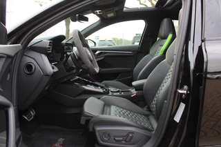 Audi RS3 Audi RS3 Limousine 2.5 TFSI quattro / Verlengd Garantie / Milltek / Keramisch / Panoramadak / Camera / Head-up / B&O / Matrix LED / ACC / Leder - afbeelding nr 9
