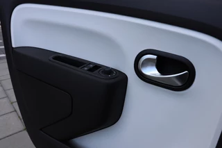 Renault Twingo Renault Twingo 1.0 SCe Collection. Apple Carplay/Android Auto, Lichtmetalen velgen, cruise control. - afbeelding nr 21