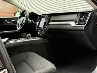 Volvo V60 Volvo V60 2.0 B3 Automaat Cruise Carplay Led Camera BJ 2021  Eerste Eigenaar Vol Opties Dealer Onderhouden - afbeelding nr 18