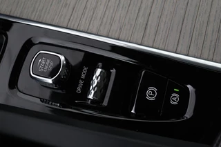 Volvo XC60 Volvo XC60 2.0 T6 Recharge AWD Inscription | Panoramadak |  Head-Up | Leder | Stoel & stuurverwarming | 360 camera | Harman/Kardon | Adaptive cruise | Full LED - afbeelding nr 20