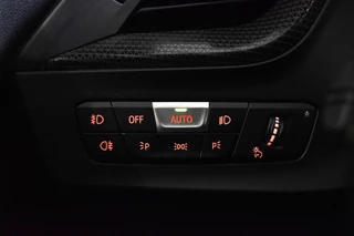 BMW 1 Serie LEDER/NAVI/CARPLAY - afbeelding nr 19