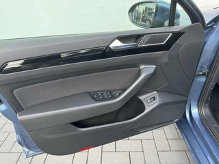 Volkswagen Passat Volkswagen Passat Variant 1.4 TSI Business Edition Trekhaak - afbeelding nr 31
