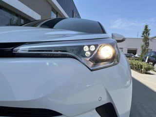 Toyota C-HR Toyota C-HR 1.8 Hybrid Executive | Trekhaak | Adap Cruise - afbeelding nr 25