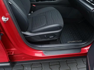 Kia Sportage Kia Sportage 1.6 T-GDi Plug-in Hybrid AWD DynamicPlusLine | Carplay | Adaptive cruise | Trekhaak - afbeelding nr 40