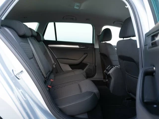 Škoda Superb Skoda Superb Combi 1.4 TSI iV 218pk Ambition | Navigatie | Privacy glass | Trekhaak - afbeelding nr 26