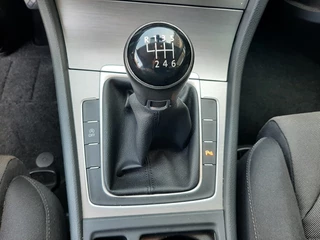 Volkswagen Golf Volkswagen Golf 1.0 TSi 115pk BMT !!44.000km!! Airco Cruise-control Navigatie Bluetooth - afbeelding nr 15