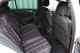 Volkswagen Golf Volkswagen Golf 2.0 TSI GTI Clubsport 265PK Dynaudio/Camera/19''/DSG - afbeelding nr 13