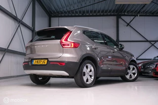 Volvo XC40 Volvo XC40 1.5 T2 Momentum | Schuifdak | Trekhaak | Camera | LED | stoel & stuurwielwarming | - afbeelding nr 9
