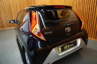 Toyota Aygo Toyota Aygo 1.0 VTT-I X-PLAY/ AIRCO - afbeelding nr 16