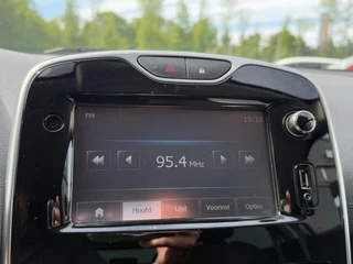 Renault Clio Renault Clio Estate 0.9 TCe Night&Day 2e Eigenaar,Navi,Airco,Cruise,PDC,Trekhaak,Dealer Onderhouden,N.A.P,APK tot 08-2025 - afbeelding nr 12