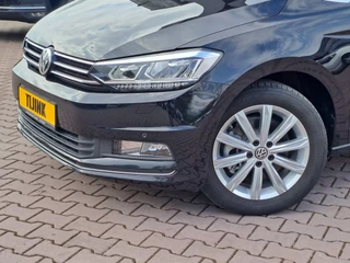 Volkswagen Touran | Automaat | Navi | Trekhaak | Stoel- en stuurverwarming | ACC | LED | - afbeelding nr 39