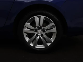 Peugeot 308 Peugeot 308 1.5 BlueHDi Executive | 1e eigenaar |  Panoramadak | Carplay | Climate control | Navigatie | Parkeerhulp | Cruise control - afbeelding nr 28