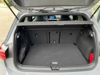 Volkswagen Golf Volkswagen Golf 1.5 eTSI 150 pk DSG R-LINE Panoramadak IQ LIGHT Achteruitri - afbeelding nr 33