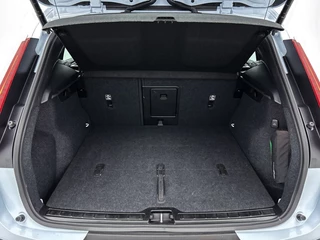 Volvo XC40 Volvo XC40 2.0 B4 Plus Dark - afbeelding nr 13