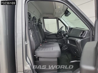 Iveco Daily Iveco Daily 35C18 2025 MODEL Automaat 1000kg Laadklep ACC Navi Airco Zijdeur Bakwagen Meubelbak Koffer 21m3 Airco - afbeelding nr 12