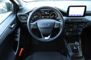 Ford Focus Ford Focus Wagon 1.0 EcoBoost Hybrid Titanium Style | Winter Pack | Camera | Navigatie | Cruise control | Privacy glass | NIEUW MODEL - afbeelding nr 17
