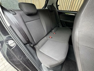 Volkswagen up! Volkswagen Up! 1.0 BMT move up! Airco | Stoelverwarming | Bluetooth | Telefoonhouder | Lichtmetalen velgen | Armsteun | LED Mistlampen voor | Historie aanwezig! - afbeelding nr 26