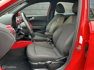 Audi A1 Sportback Audi A1 Sportback 1.2 TFSI S-Line Red Ribbon / S1 bumpers / 45.154 KM 1e eigenaar - afbeelding nr 19