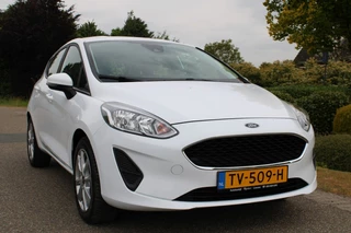 Ford Fiesta Ford Fiesta 1.1 Trend airco/navi/cruise/carplay+android auto/lm velgen 5-drs - afbeelding nr 22