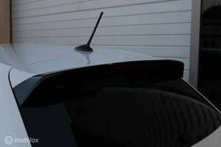 Volkswagen Polo Volkswagen Polo 1.0 TSI 90PK R-Line VIRTUAL BEATS NAVIGATIE - afbeelding nr 31