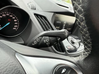 Ford Kuga Ford Kuga 1.5 Ecoboost Titanium Styling Pack 150pk | Trekhaak | Panoramadak | Touch Screen | Xenon | Achteruitrijcamera - afbeelding nr 17
