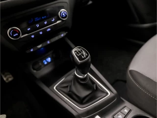 Hyundai i20 Hyundai i20 1.0 T-GDI Active Sport (NAVIGATIE, CLIMATE, STOELVERWARMING, GETINT GLAS, SPORTSTOELEN, LM VELGEN, PARKEERSENSOREN, CRUISE, NIEUWE APK, NIEUWSTAAT) - afbeelding nr 11