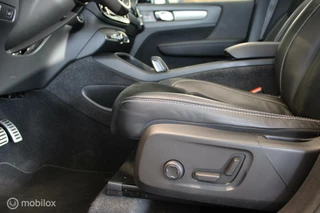 Volvo XC40 Volvo XC40 1.5 T3 R-Design, Pano, Trekhaak, Winterset, Pdc + camera, 360 vieuw, Stoel/stuur verwarming, Keyless, Carplay, Donkerglas, Harman kardon, Clima, Navi, Elektrische achterklep. - afbeelding nr 33