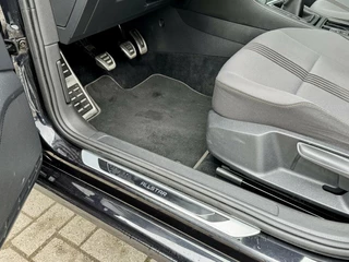Volkswagen Golf Volkswagen Golf 1.2 TSI 4 Cil. Highline | 5 Drs | 151.000 km | 2017 | Sportief ( All Star ) | Compleet | 2e Eigenaar & Dealeronderhouden | - afbeelding nr 18